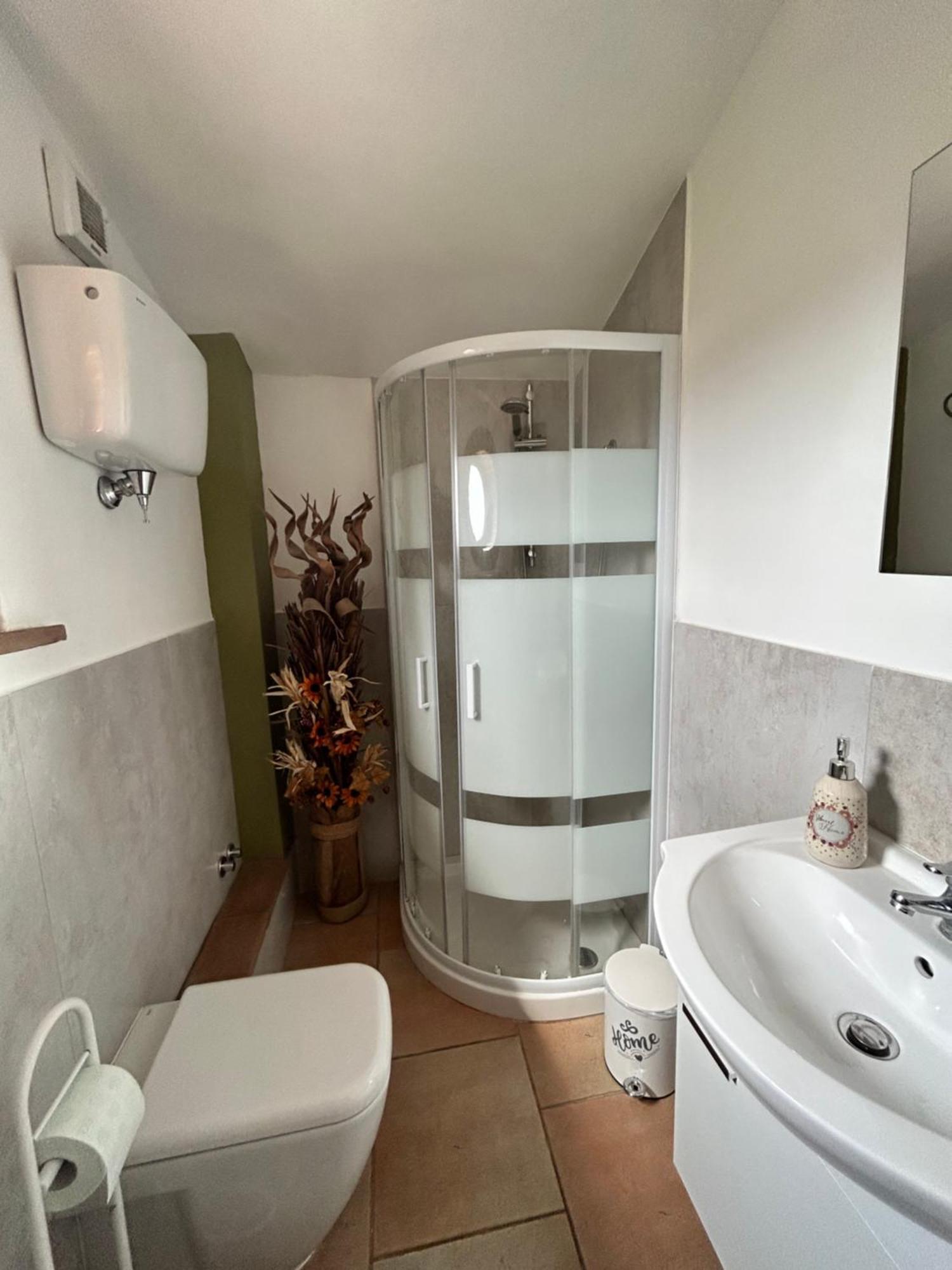 La Perla Di Assisi Hotel Buitenkant foto